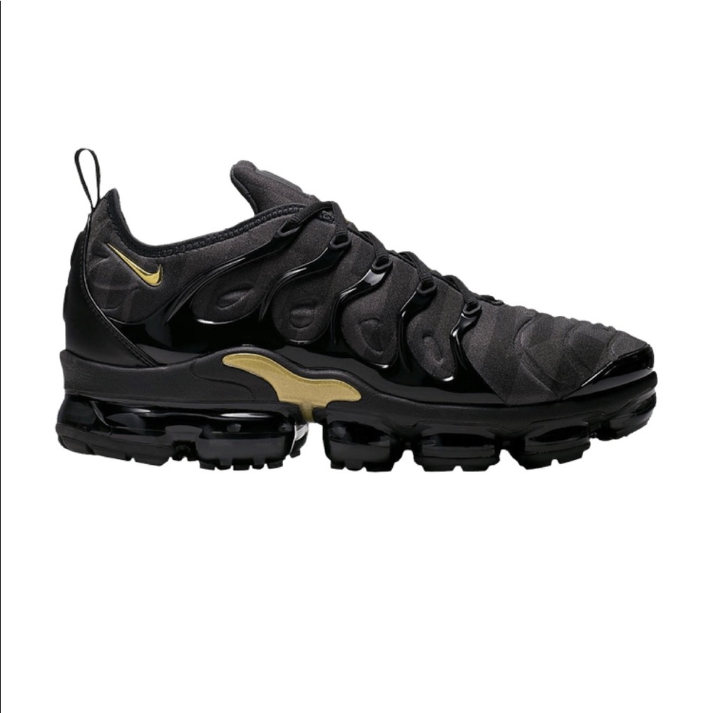 Air Vapormax Plus Black Gold